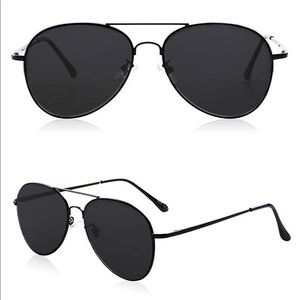 NIB Classic Aviator Mirrored Sunglasses